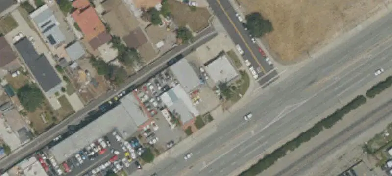 Auto Repair Shop with Dual Access