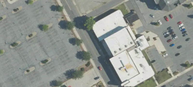 Mixed-Use Building with Apartment