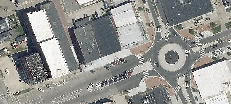 Retail Building with Open Floor Plan