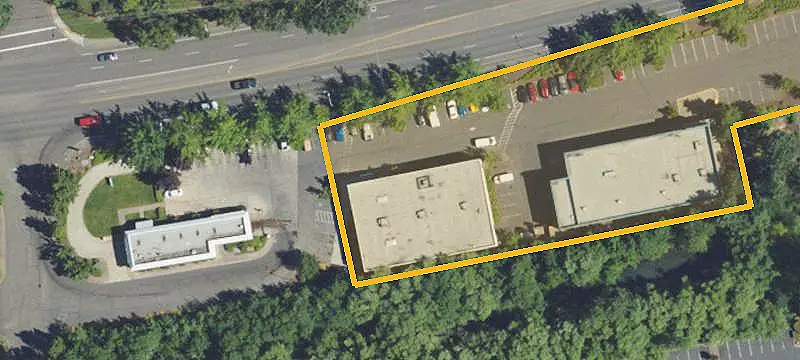 Warehouse with Secured Yard