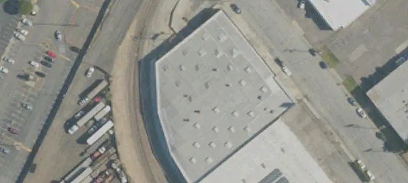 Freestanding Flex Space with Secured Yard