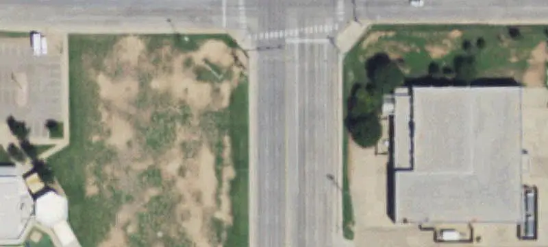 Commercial Land with Retail Development
