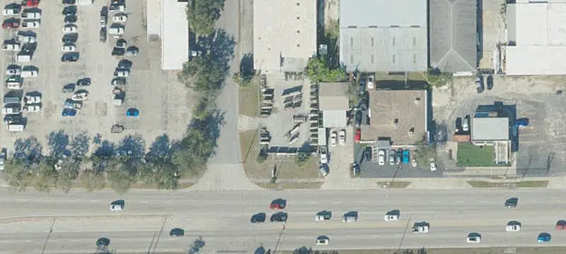 Warehouse with Showroom and Yard
