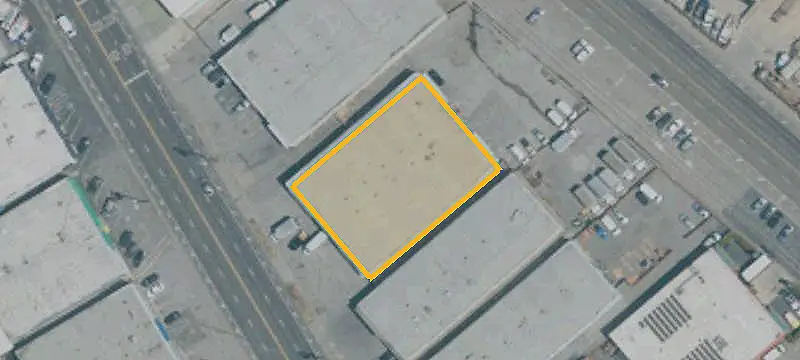 Warehouse with Grade-Level Doors