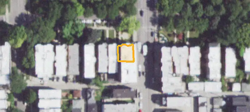 14-Unit Multifamily Building