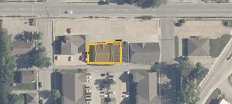 Office Building with Flexible Layout