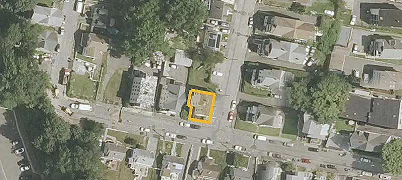 Four-Unit Corner-Lot Quadplex