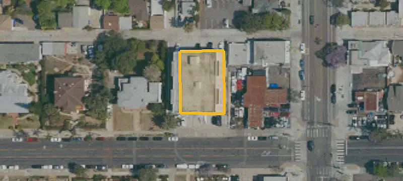 28-Unit Apartment Building