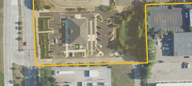 Freestanding Drive-Through Restaurant