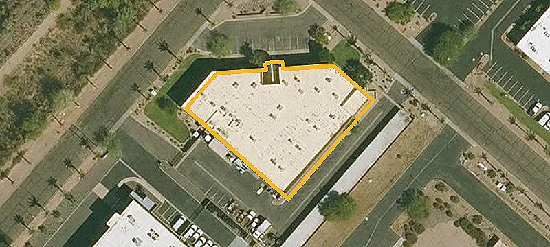 Manufacturing Building with Cleanroom