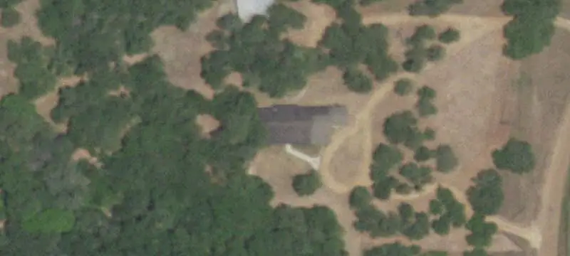 Oak-Covered Ranch Property