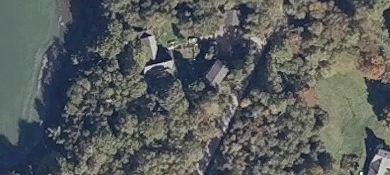 19-Key Seasonal Motel with Pool