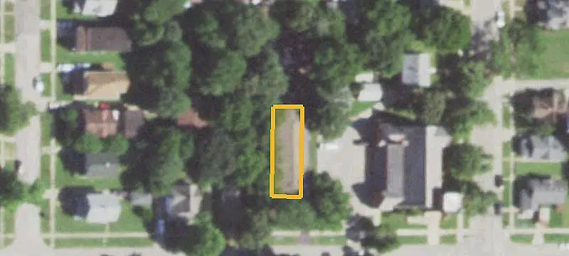 10-Unit Brick Apartment Building