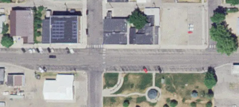 Mixed-Use Property with 4 Apartments