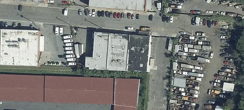 Expansive Conventional Restaurant Space