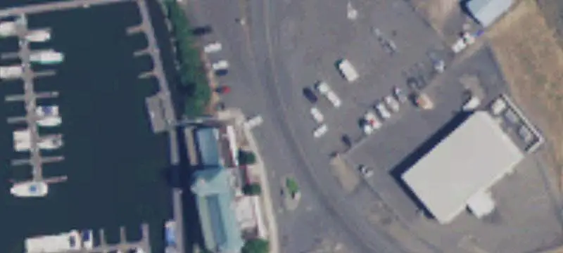 Snake River Marina With Restaurant Space