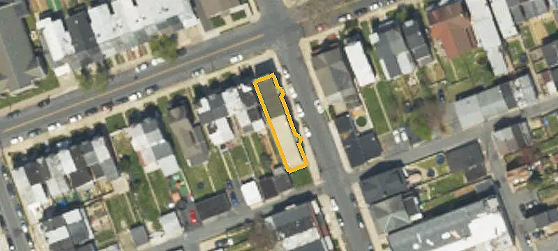 7-Unit Apartment Building