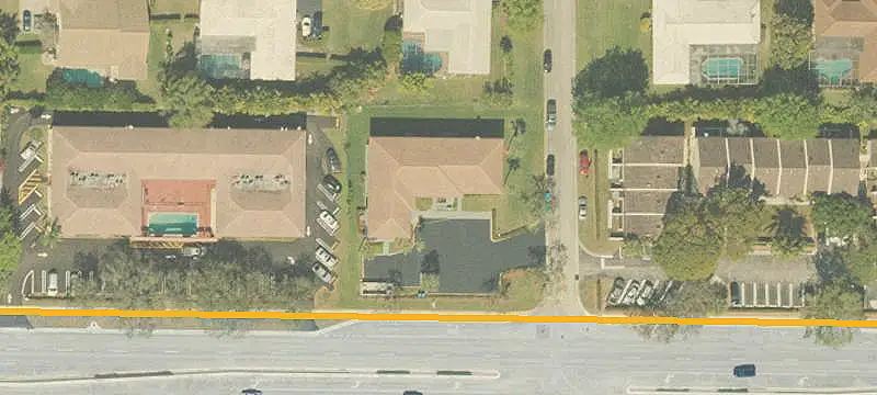 7-Unit Apartment Building