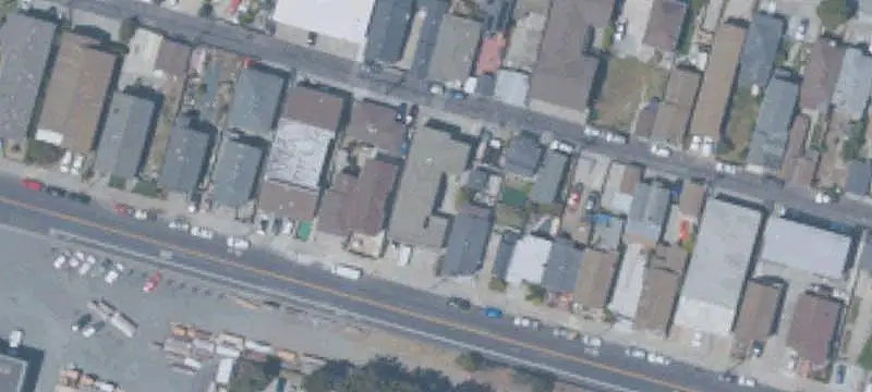 6-Unit Apartment Building