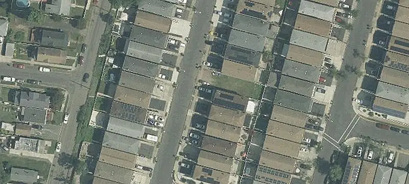 Multi-Level Duplex with Six-Car Parking