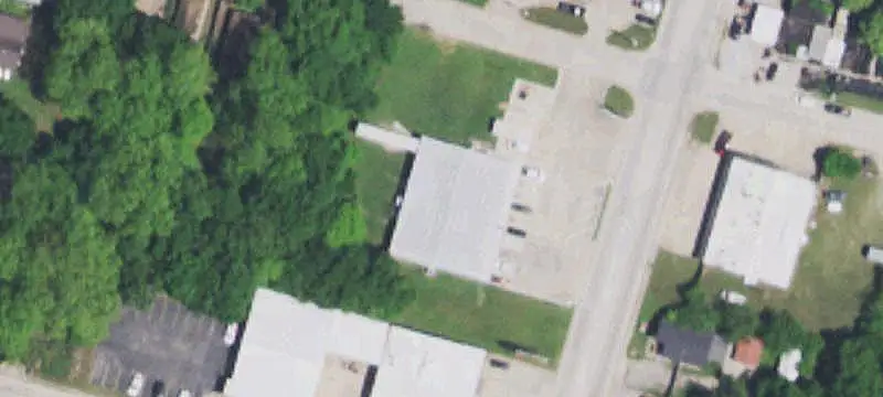 Automotive Retail Building with Warehouse