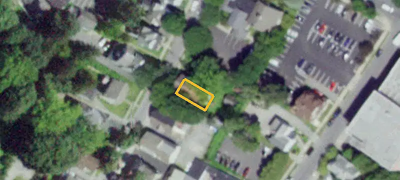 Renovated Duplex with Garages