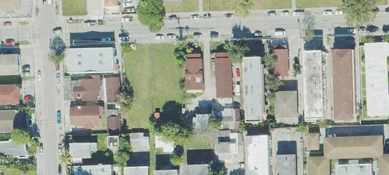 8-Unit Apartment Building