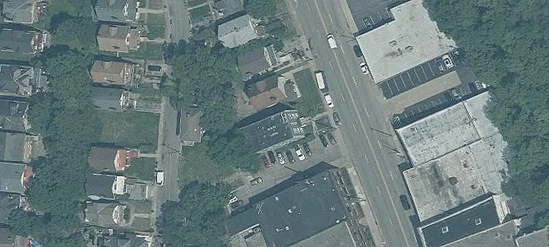 6-Unit Furnished Apartment Building