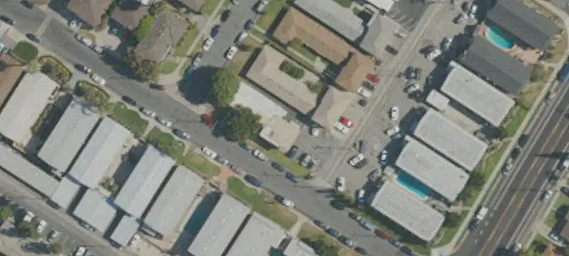 Eight-Unit Apartment Building