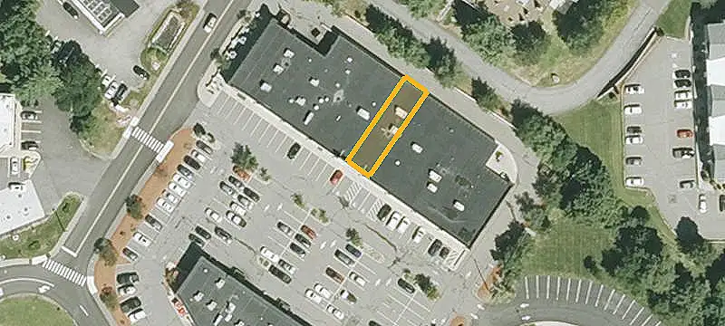 End-Cap Restaurant Space