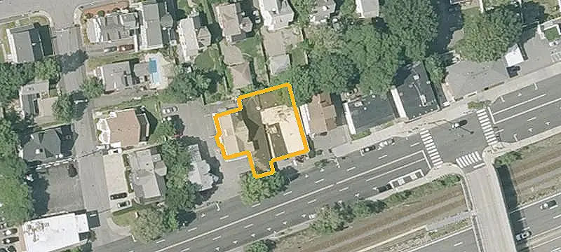Renovated Storefront Commercial Condo