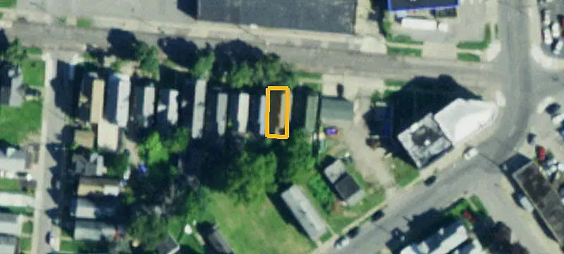 Updated Duplex With Front Balcony