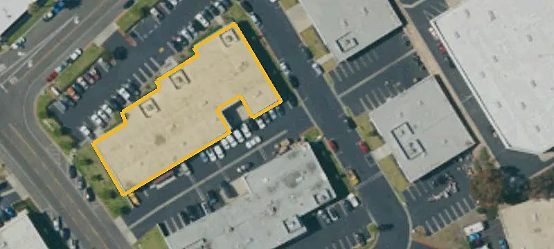 Flex Space with Ground-Level Loading