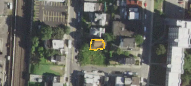 Multifamily Property With Bonus Apartments