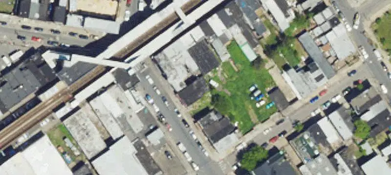 Mixed-Use Property with Apartment