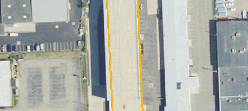 Clear-Span Warehouse with Cranes