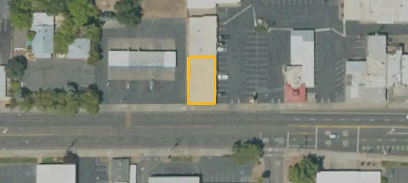 Endcap Retail Space
