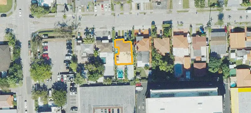 Single-Story Storefront Property