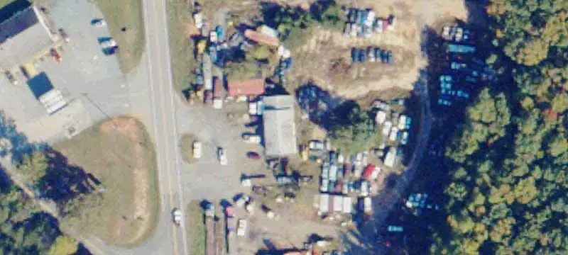 Auto Shop on Commercial Acreage