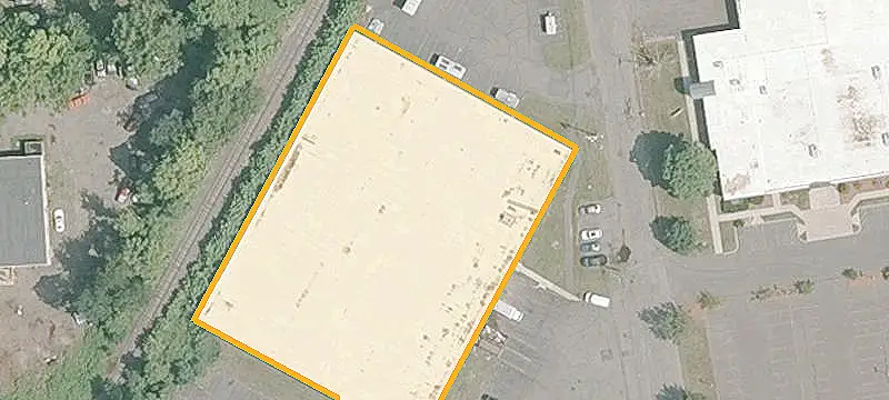 Heated Warehouse with Loading Docks