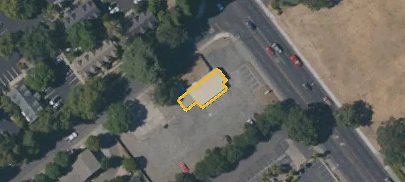 Level Corner Commercial Pad