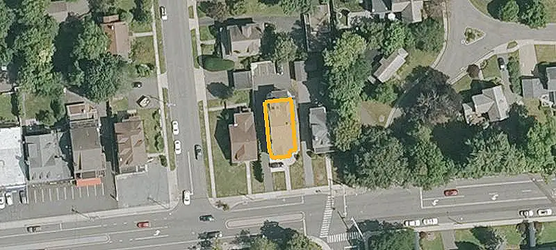 Third-Floor Residential Income Property