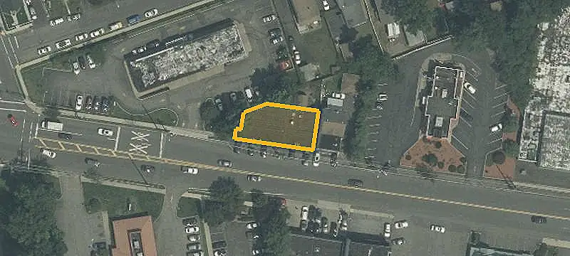 Mixed-Use Property with Restaurant