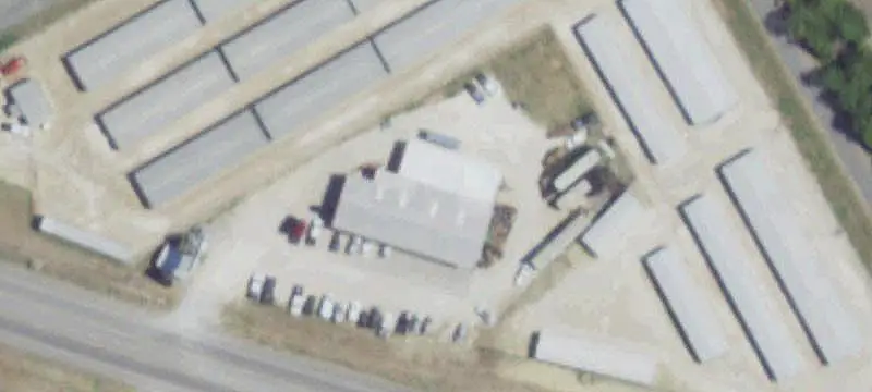 Auto Shop with Multiple Bay Doors