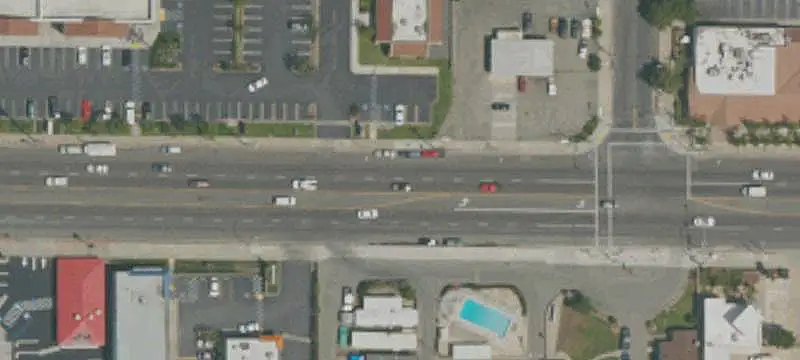 Retail Suite Near Major Freeways