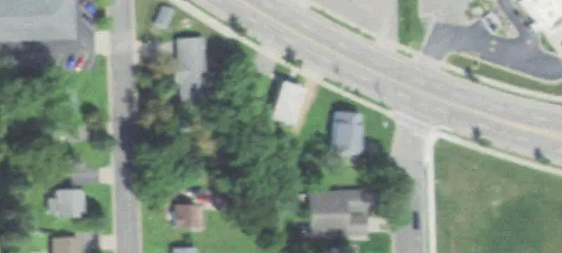 Mixed-Use Property with Overhead Door
