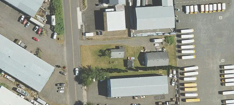 Renovated Two-Building Warehouse Park