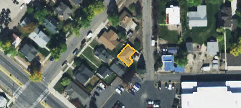 Remodeled Office Unit with Private Parking