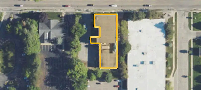 Retail Space with Office Flexibility