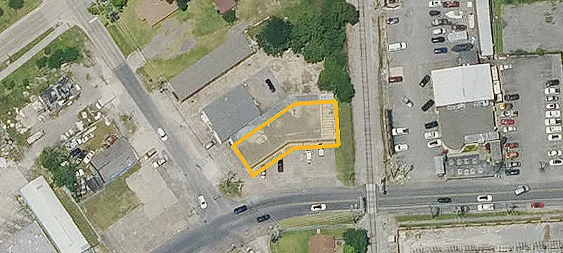 Updated Flexible Storefront Space